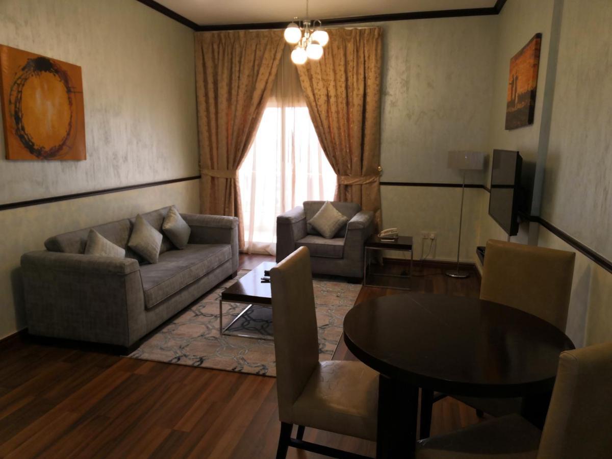 Boulevard City Suites Hotel Apartments Dubaj Zewnętrze zdjęcie